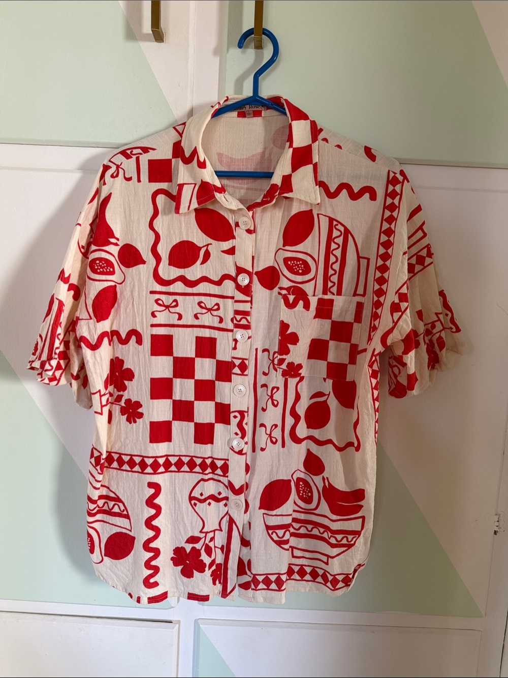 Cream Short-Sleeve Button-Up Shirt with Red Graphic Print